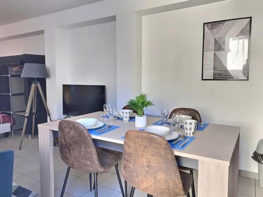 2 * Chatenay-Malabry