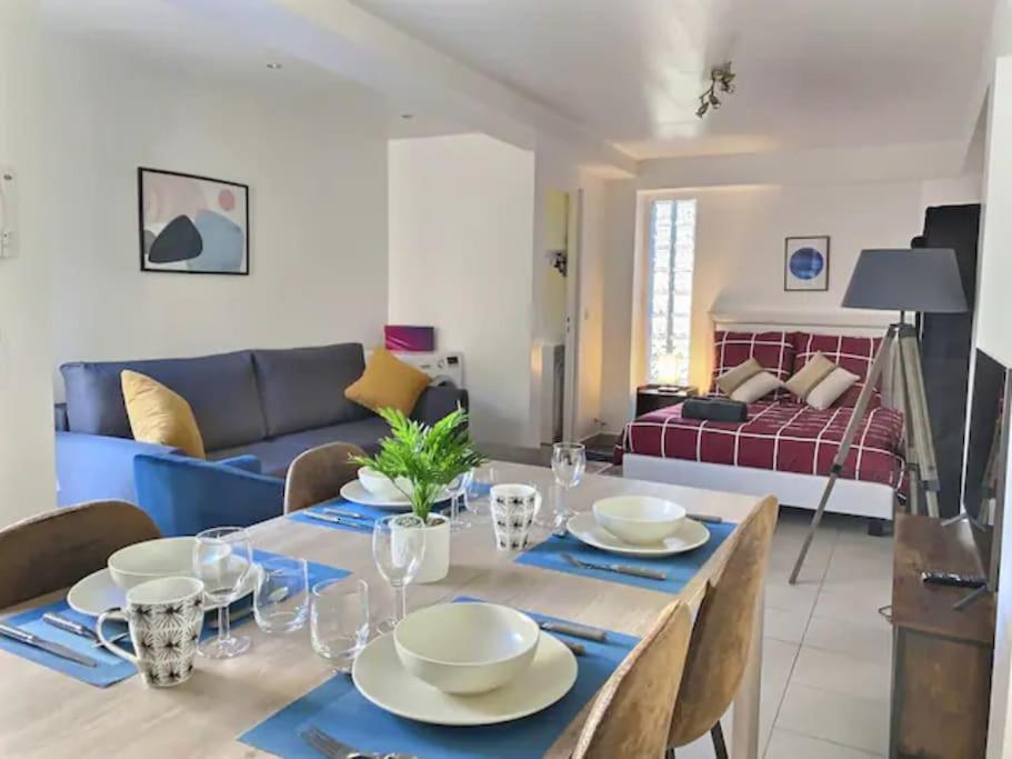 2 Chatenay-Malabry